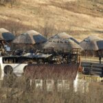 Ferma Dacilor. Parchetul a cerut un raport de la compania Electrica! Patronul pensiunii s-a plâns în repetate rânduri că există probleme cu tensiunea