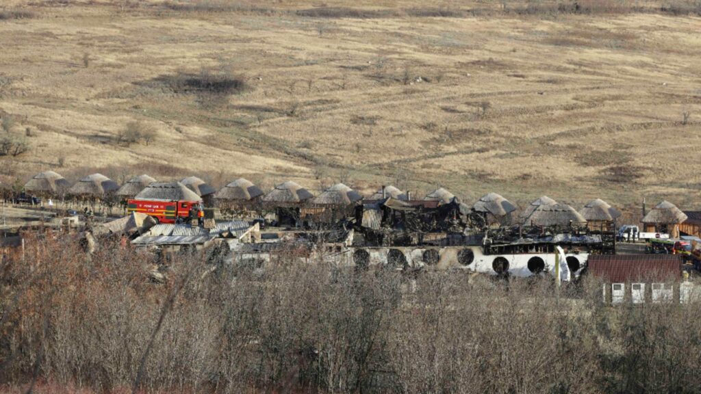 SURSE: Unul dintre tinerii care au murit în incendiul de la Ferma Dacilor este fiul unui șef din Armată