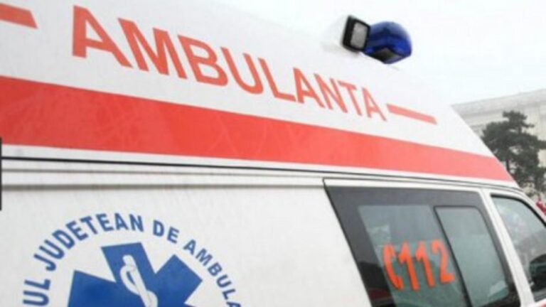 Accident grav, în Iași: 5 victime, după un impact frontal deosebit de violent între două mașini