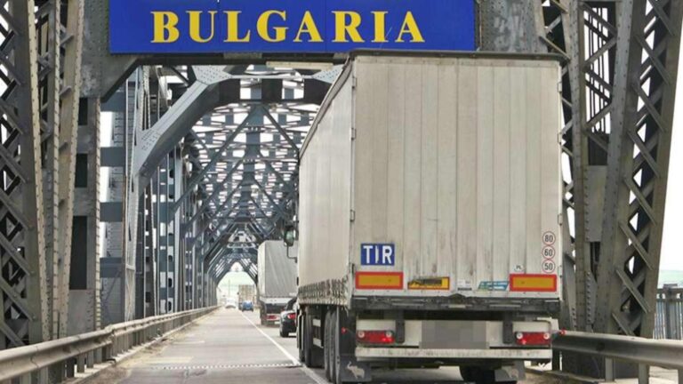 Avertizare MAE pentru românii care călătoresc în Bulgaria: cod portocaliu și galben de ninsoare, pe tot teritoriul