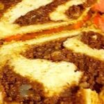 Cozonac cu nucă și caramel, ideal de sărbători - Cea mai simplă rețetă de Crăciun și Anul Nou