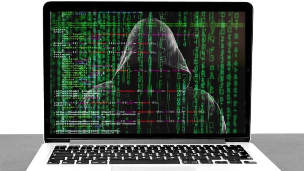Metoda inedită prin care un hoț își cumpăra lucruri online cu banii din conturile altora - A fost arestat la Cluj