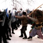 Bătaia de la Ruginoasa, „tradiția milenară”, care s-a lăsat cu capete sparte, păzită de jandarmi mai ceva ca vizitele șefilor de stat