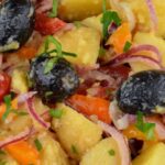 Rețeta clasică pentru salata orientală de post - Cele 2 ingrediente tradiționale care îi dau savoarea