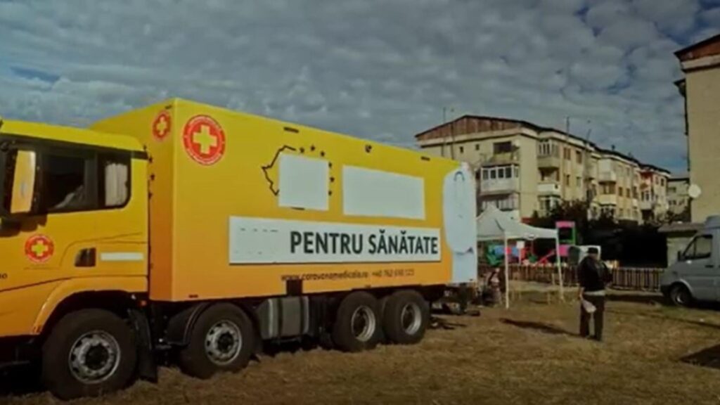 Caravana medicală a ajuns în județul Alba. Controale și analize medicale gratuite, suntem alături de români