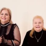 Carmen Șerban a lansat o piesă alături de mama sa. Care este poveste hitului „Fata din Timișoara”