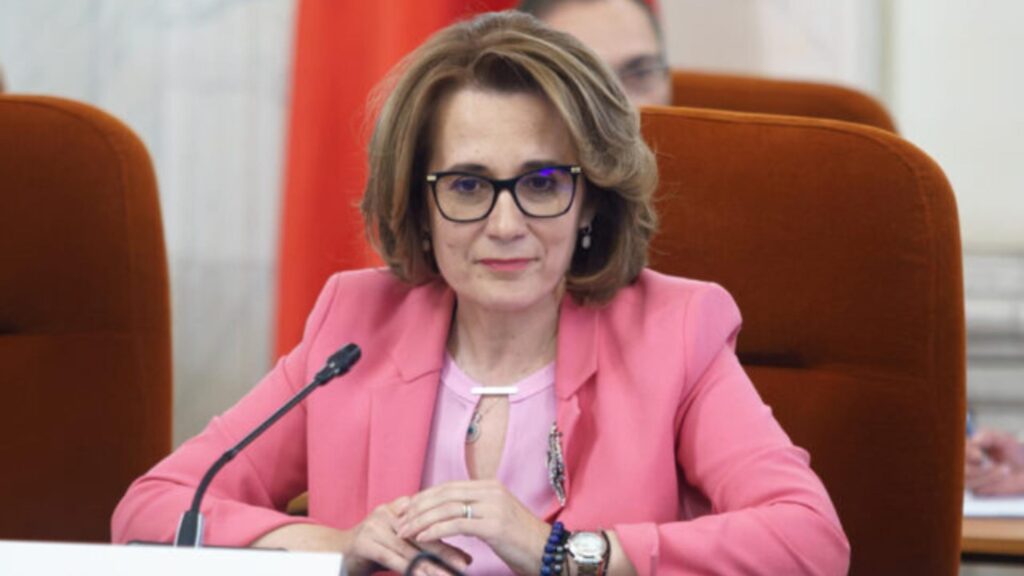 Nicoleta Pauliuc, PNL: „Rafila fuge de responsabilitate. Mai are un pic și ne spune că e de datoria ministrului Apărării să închidă criza din Sănătate”