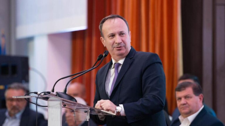 Adrian Câciu, despre protestul transportatorilor și agricultorilor: Sunt convins că va fi rezolvat prin dialog