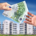 Au crescut taxele notariale pentru tranzacțiile imobiliare. Cât vor trebui să scoată din buzunar românii de anul acesta