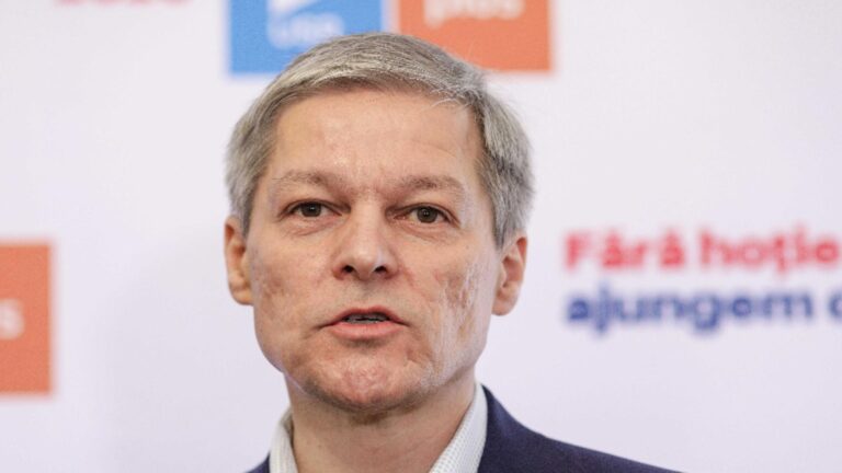 Cioloș plânge cu lacrimi de crocodil pentru agricultorii pe care chiar el i-a îngropat