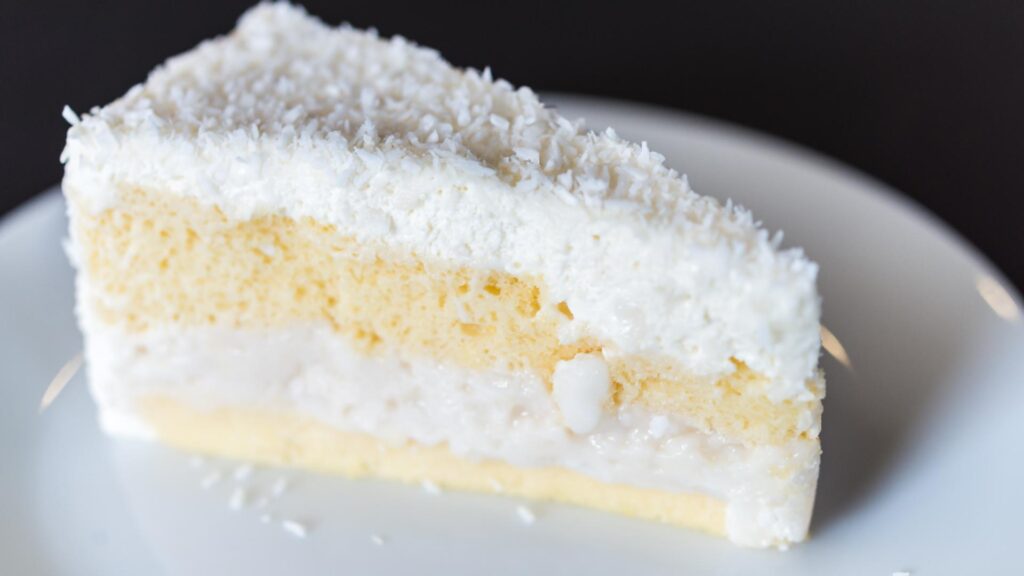 Tortul Raffaello, un deliciu absolut. Ingredientele care-l fac atât de delicios