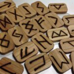 HOROSCOP RUNE 2024. Mesajele zeilor prin pietrele magice la început de an! - Previziuni pentru toate zodiile