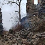 Un zid al Cetăţii Şoimoş, una dintre cele mai frumoase cetăţi medievale din România, s-a prăbuşit. Avertismentul autoritălor pentru vizitatori