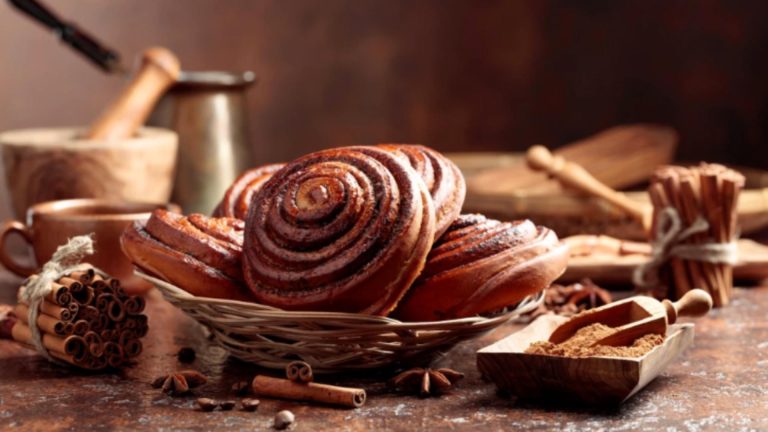 Gustarea sănătoasă de peste zi. Cum prepari delicioșii melcişori cu scorţişoară şi cafea