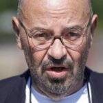 Nicușor Dan, pus la zis de Piedone după incidentul cu copacul doborât de vânt, din Sectorul 1: Treci la treabă, profesore!