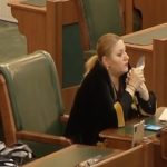 Alertă de securitate în Senat! Plic suspect, cu o substanță albă, primit de Diana Șoșoacă: ce spune senatoarea