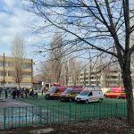 Elevul care a dat cu spray lacrimogen la colegiul Leonida din București, pus sub control judiciar 60 de zile. Zeci de copii au avut nevoie de îngrijiri