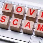 Romantismul, lovit de realitatea cruntă. „Love Scam” - fraudele bazate pe dragoste, ajung la o medie de 14.000 de dolari pe victimă