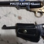 Bunicuța cămătarilor. Arme și muniții găsite în casa unei femei de 75 de ani din Timiș