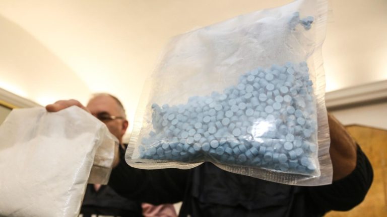Captură record a polițiștilor din Constanța. Peste 5 milioane de comprimate, în valoare de 3 milioane de euro