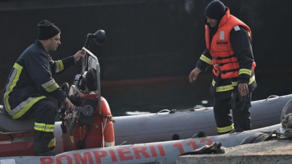 Descoperire macabră. Femeie găsită moartă într-un baraj de pe râul Olt