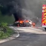 Mașină făcută scrum, pe DN 18, în orașul Baia Sprie. Șoferul a scăpat ca prin minune! VIDEO