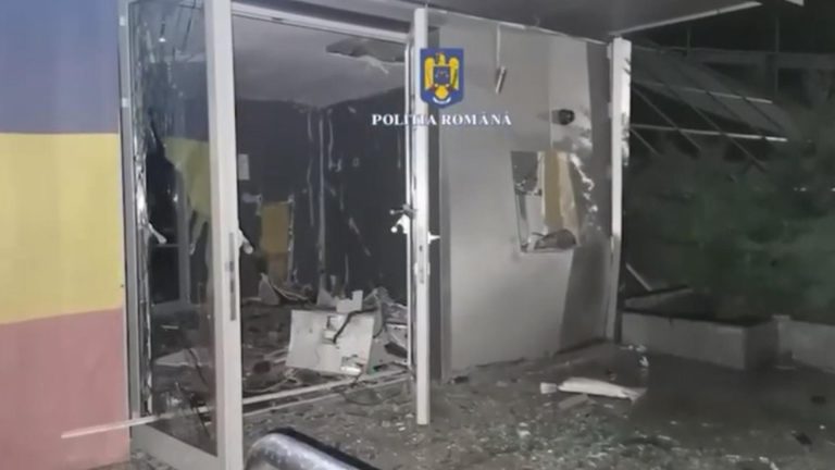 Un român și-a pierdut antebrațul în Italia, încercând ă arunce în aer un bancomat