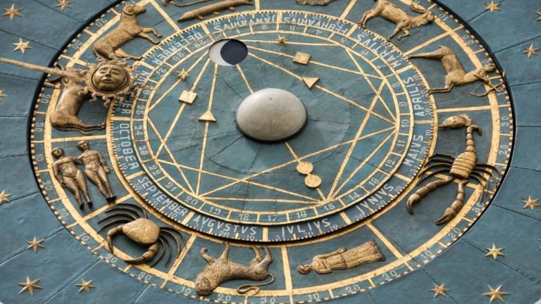 Horoscopul zilei de 18 mai 2024. Unii nativi sunt sfătuiți să-și împartă sarcinile. Află ce se întâmplă cu zodia ta