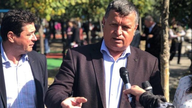 Cum vrea primarul Mircia Gutău să-și elimine din cursă contracandidații. Cum se contrazice edilul din Râmnicu Vâlcea