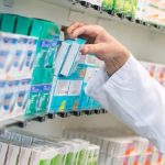 13 angajați de la o clinică privată și o farmacie, bănuiți că falsificau rețete și apoi le decontau, ARESTAȚI