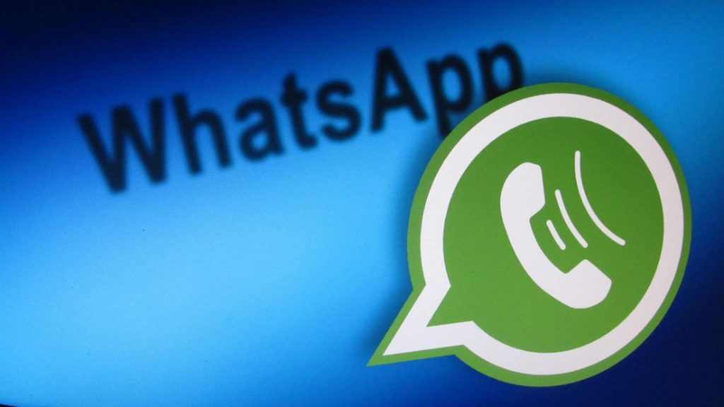 Cum poți afla locația unei persoane cu care vorbești pe WhatsApp