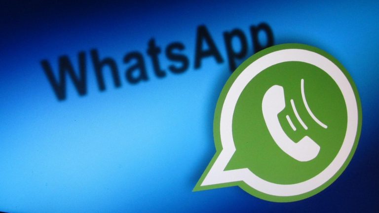 Cum poți afla locația unei persoane cu care vorbești pe WhatsApp