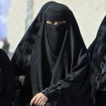 Guvernul iranian nu va mai pedepsi femeile care nu poarta vălul islamic pe stradă