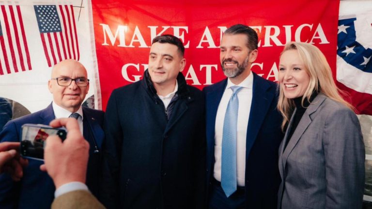 George Simion, alături de Donald Trump Jr. la învestirea președintelui Trump