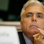 Adrian Severin, fost ministru de Externe: Trăim într-un stat violent, în afara Constituției