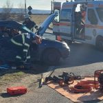 Accident grav pe DN 67, în Gorj: un autoturism și un camion au intrat în coliziune