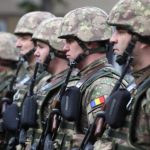Un fost ministru al Educației vrea pregătire militară pentru tineret. Obligatoriu pentru băieți, opțional la fete