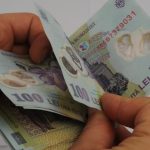 Salariul minim brut crește la 4.050 de lei începând de astăzi. E singura veste bună, după măsurile fiscale anunțate de Guvern