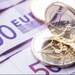 Prețul aurului atinge un nou nivel record. Leul s-a depreciat în favoarea Euro