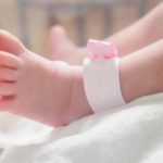 Tragedie în Capitală: O femeie a născut pe stradă. Copilul nu are puls! Informații șocante