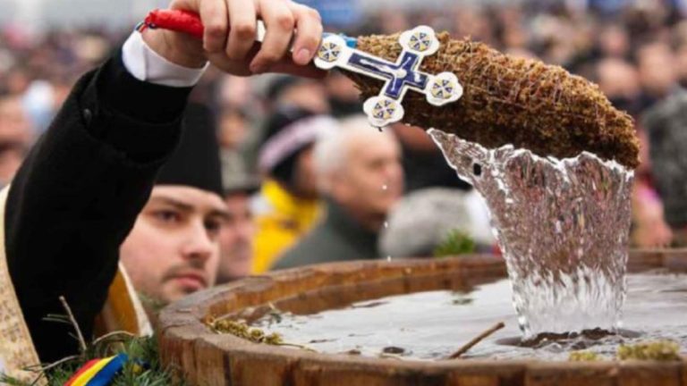 Tradițiile pe care românii trebuie să le respecte până de Bobotează. Aduc noroc și prosperitate