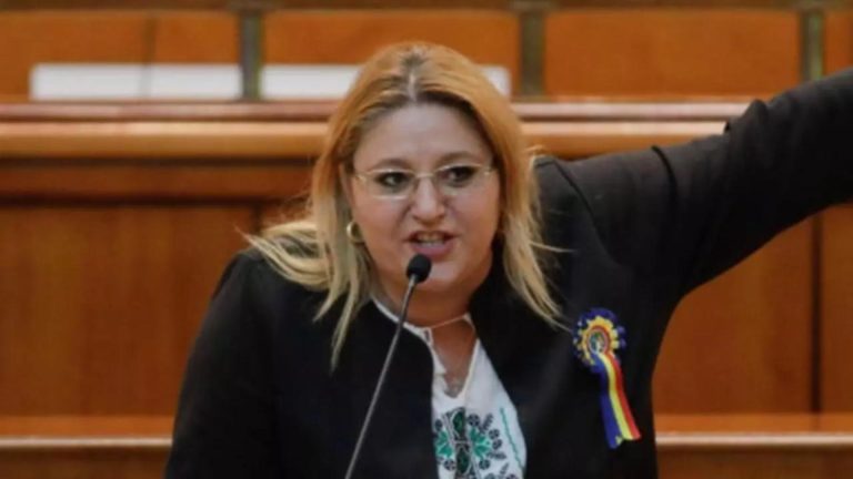 Diana Șoșoacă s-a răzgândit: Candidează la prezidențiale, deși anunța retragerea din viața publică. „M-au convins oamenii!”