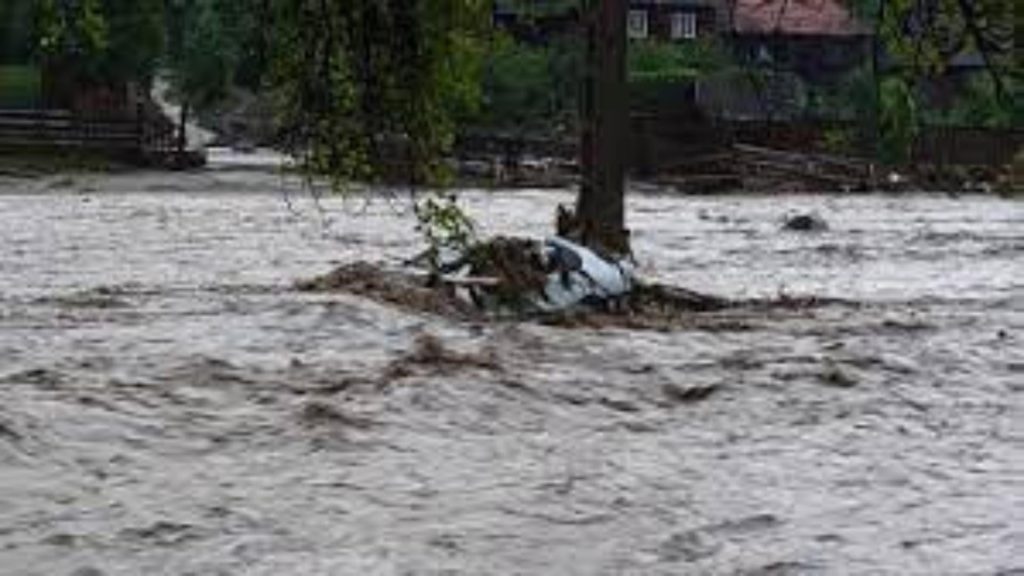 Se anunță urgie în Franța - COD ROȘU de inundații, MAE a emis atenționare de călătorie