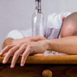 Bărbat din Iași, la spital cu o alcoolemie record, de două ori peste nivelul care poate să te ucidă