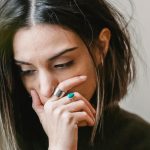 Sfaturi care te vor ajuta să treci peste o despărțire. Ce recomandă psihologii
