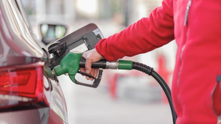 Românii dau năvală în Bulgaria ca să facă plinul, după desființarea controalelor la graniță (presa străină)