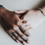 Misterul bărbatului cu piele gri. De unde provine nuanța cenușie