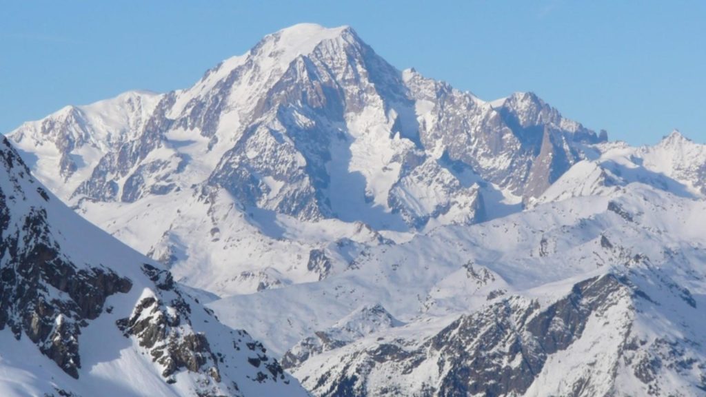 Cinci schiori au murit în Munții Alpi din cauza avalanșelor