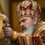 VIDEO. ÎPS Teodosie a mai făcut o slujbă de „scoatere a dracilor”, în ciuda interdicției Patriarhiei. Moliftele, motivul unui conflict mocnit între BOR și Arhiepiscopul Tomisului