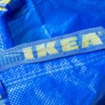 Incredibil ce au descoperit într-o pungă de la IKEA! Coletul are o vechime de 1.500 de ani